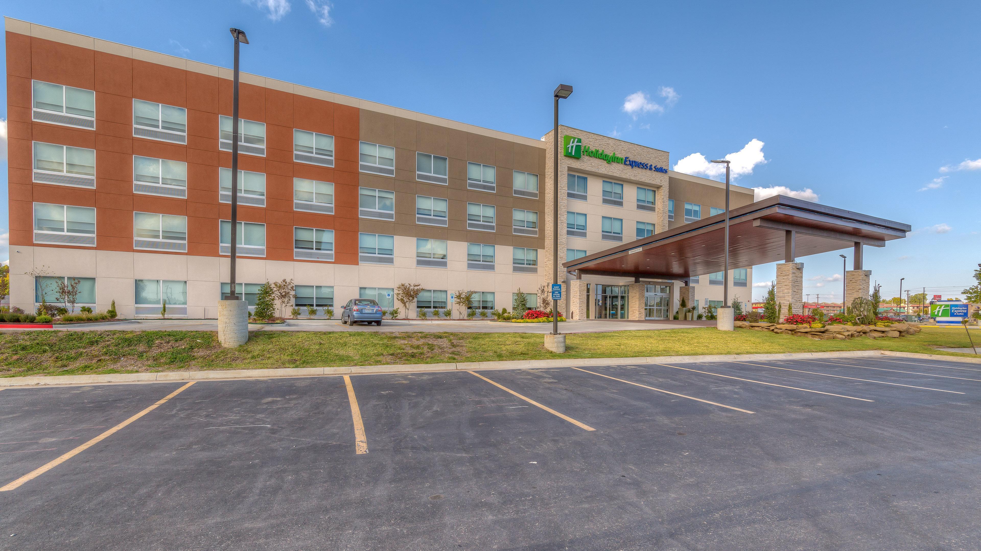 Holiday Inn Express & Suites Tulsa Midtown By Ihg Kültér fotó