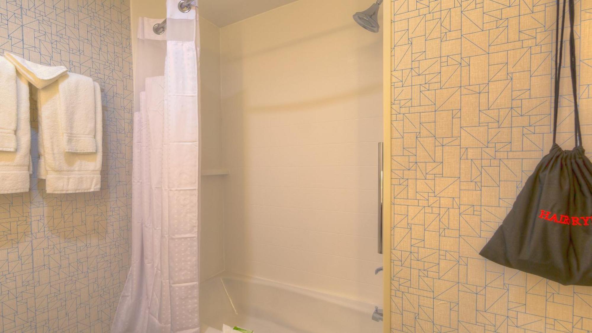 Holiday Inn Express & Suites Tulsa Midtown By Ihg Kültér fotó